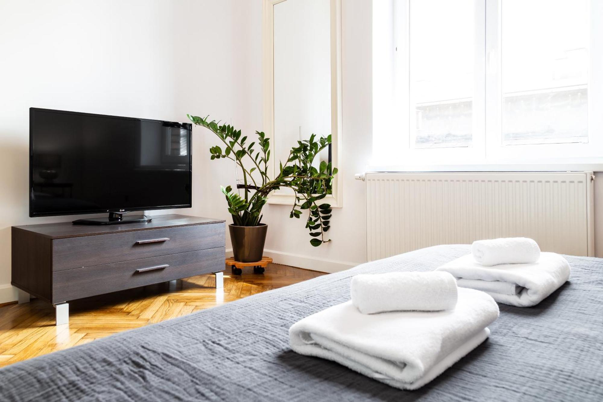 Househost Apartment: Jozefa 2/10 — Photos 2